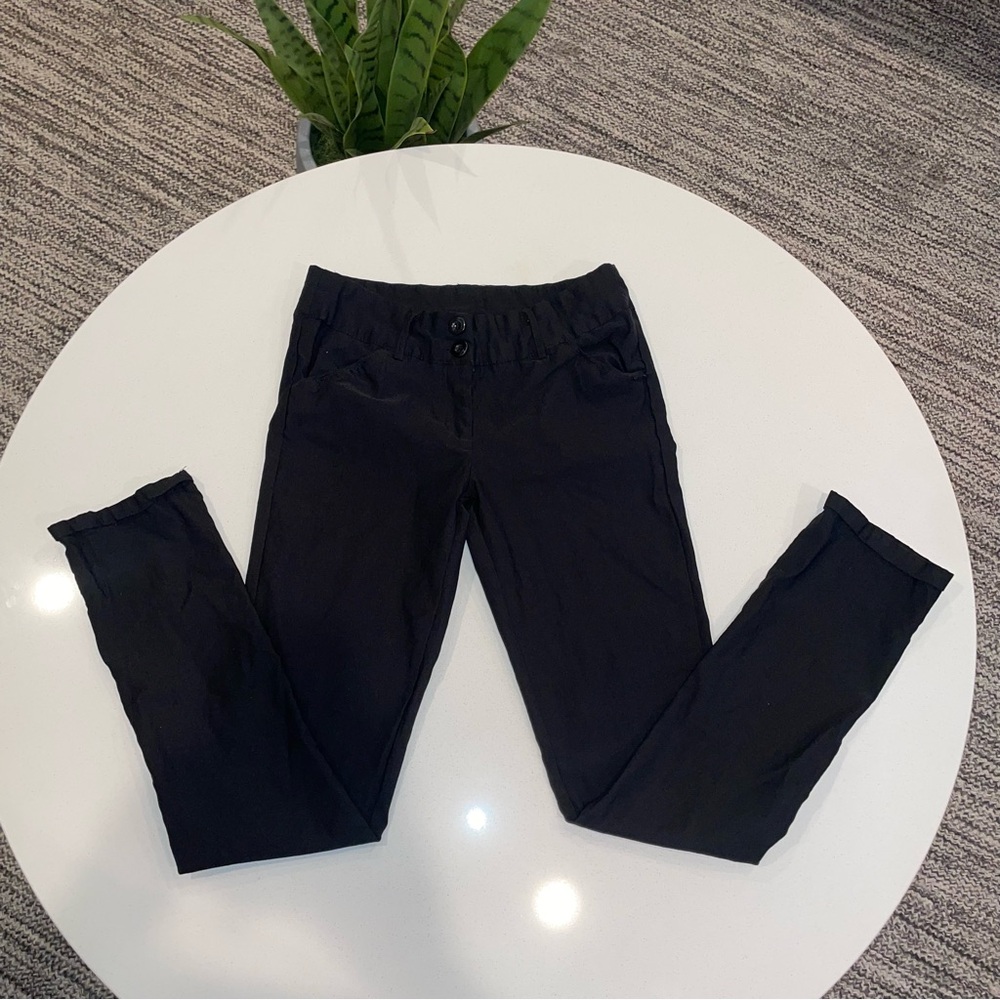 Size M WOMAN BUSINESS OFFICE  Stretch Pants FITS LIKE SMALL SIZE